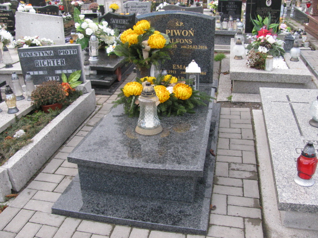 Grób Alfons Piwoń